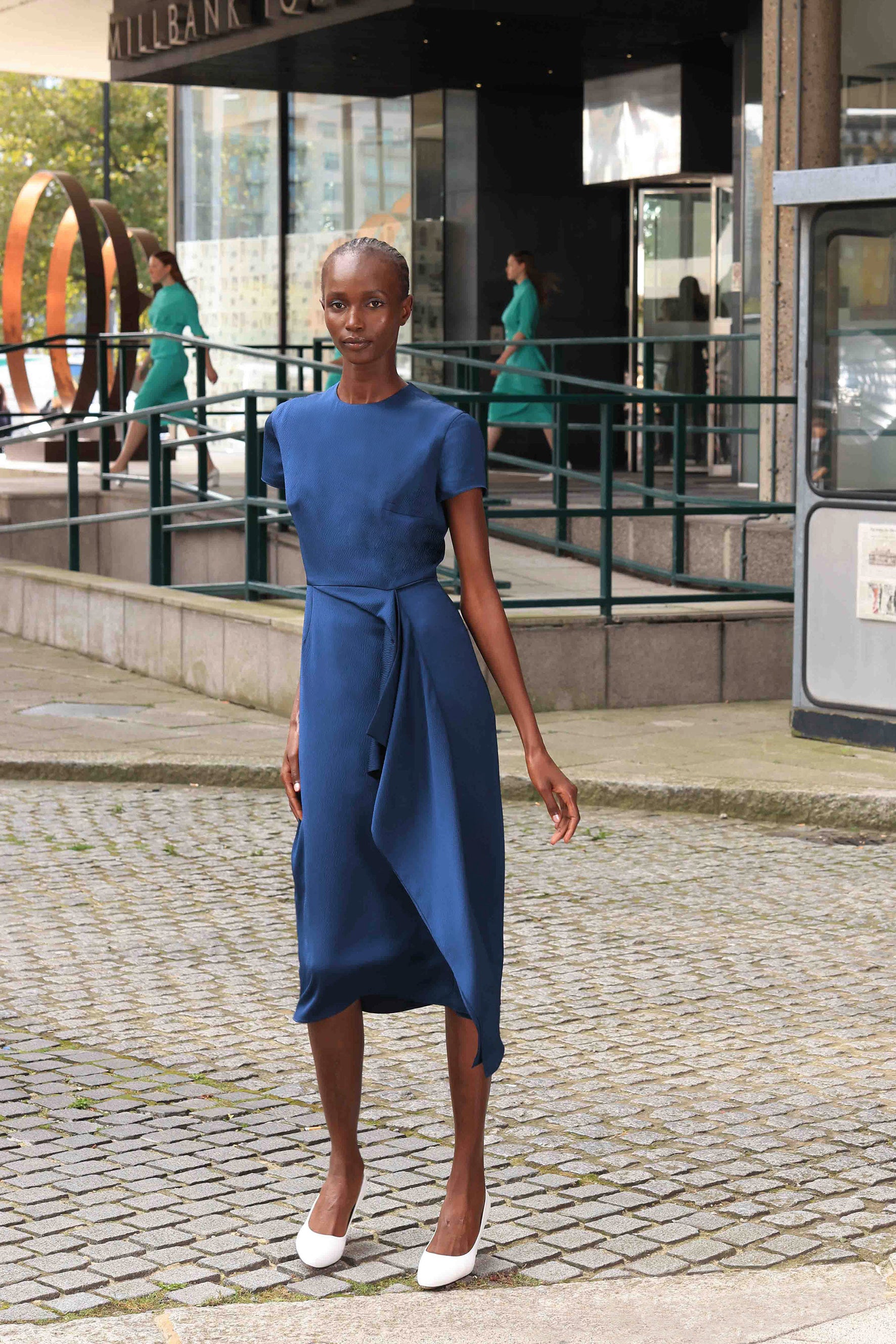 edeline lee green dress The Duchess Wears Edeline Lee for British Fashion Council Engagement What Kate Wore